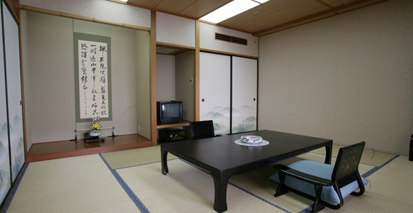 アクーユ三四郎 - 客室一例